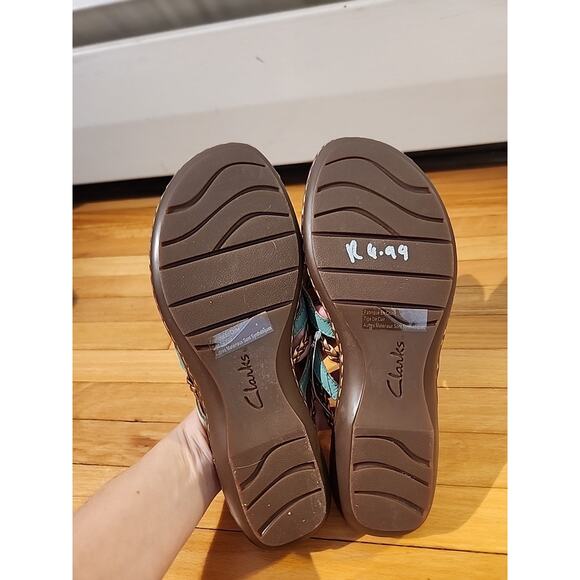 Clarks Artisan Sandals Womens Size 7.5M Thong Wedge Teal Leather Comfort - Picture 5 of 5